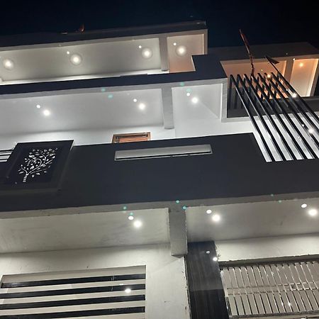 Shri Ram International Home Stay Ayodhya Εξωτερικό φωτογραφία